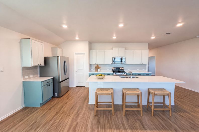Photo 6 of 28 of 300 Arnage Dr, Hutto, TX