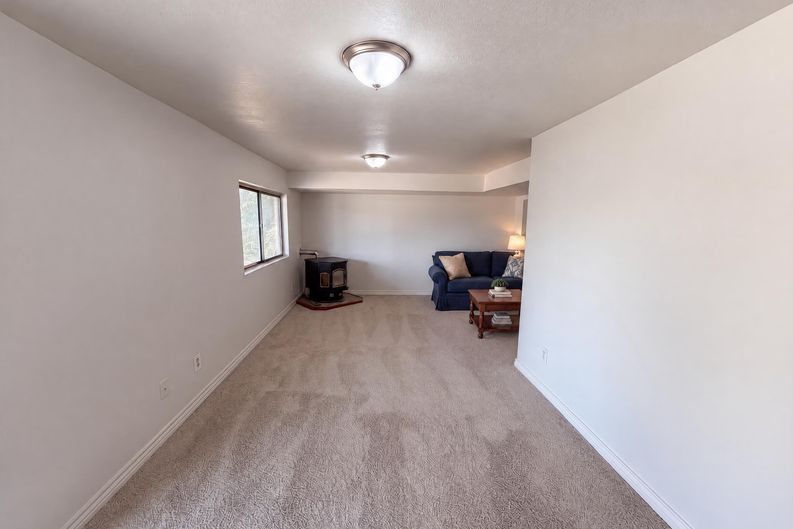 Photo 11 of 38 of 8273 W Plymouth Pl, Littleton, CO