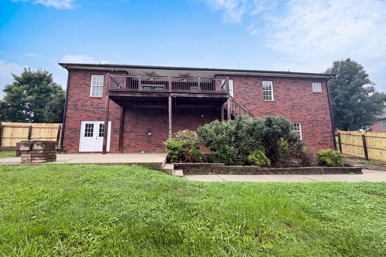 Photo 5 of 21 of 106 Millbranch Ln, Statesville, NC