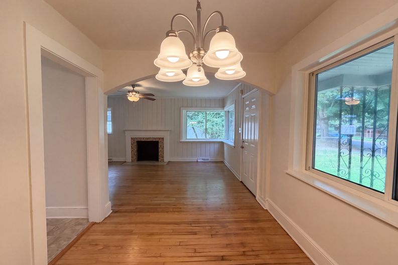Photo 8 of 19 of 18 Rhyne Ave, Winston Salem, NC
