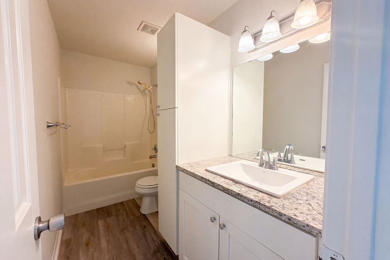 Photo 13 of 31 of 2408 Mikulec Dr, Killeen, TX