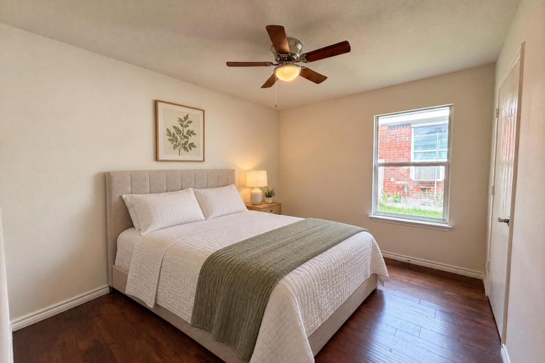 Photo 4 of 19 of 2324 Glenhaven Dr, McKinney, TX