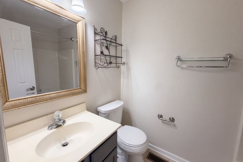 Photo 13 of 22 of 10526 Glory Meadow Ct, Charlotte, NC