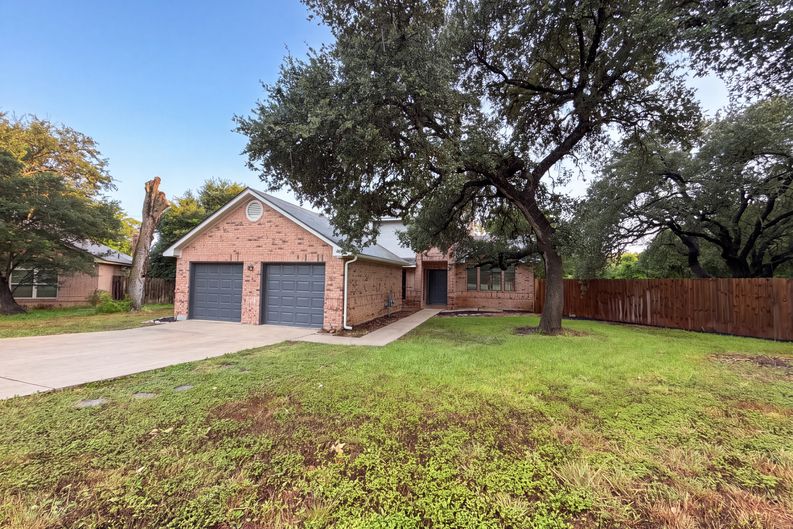 Photo 20 of 24 of 1517 River Oak Dr, Leander, TX