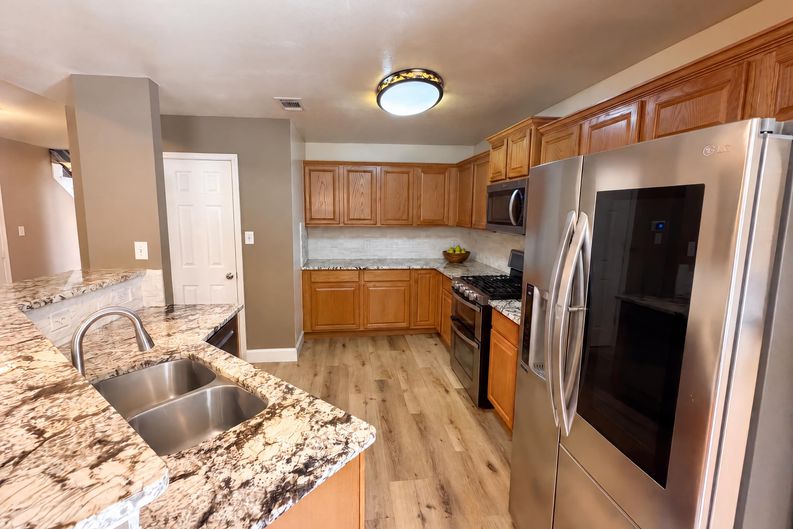 Photo 6 of 27 of 106 Forestview Rd, Hickory Creek, TX