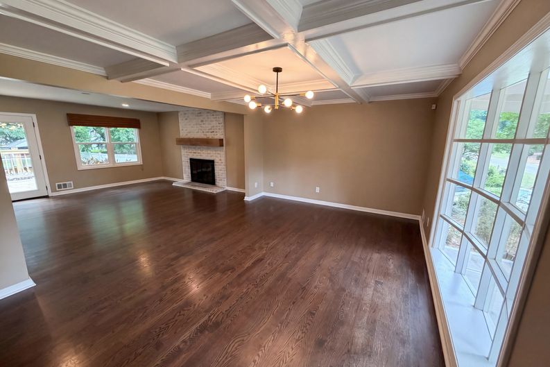 Photo 10 of 38 of 1772 Huntingford Dr, Marietta, GA