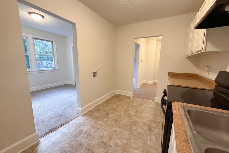 Photo 12 of 16 of 4300 Hulda Ave, Columbia, SC