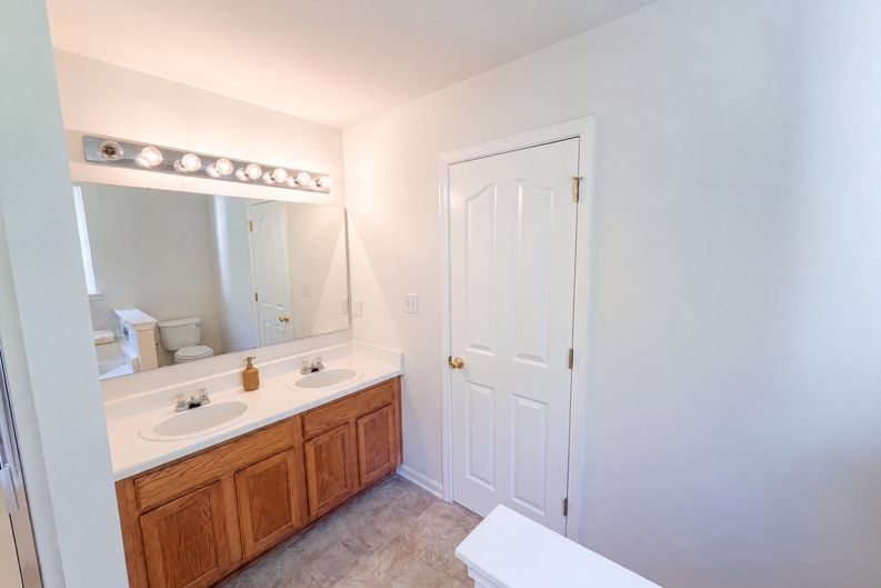 Photo 25 of 35 of 4735 Nijinsky Ct, Charlotte, NC