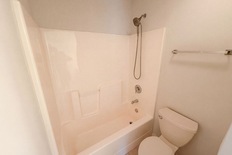Photo 16 of 27 of 474 Village Way, Loganville, GA