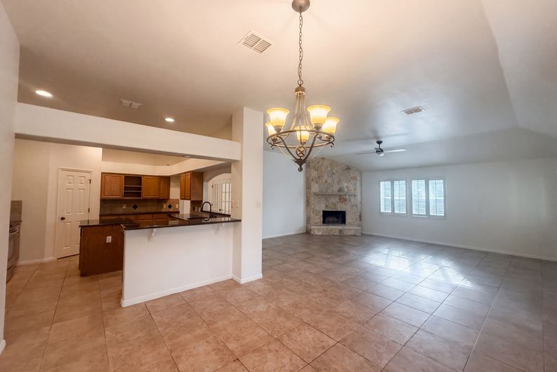 Photo 6 of 25 of 12 Birchwood Cir, Wimberley, TX