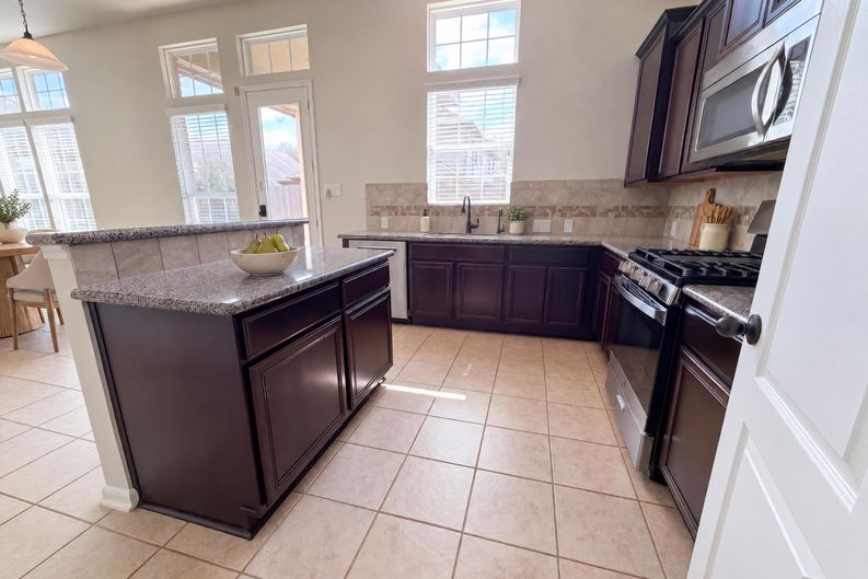 Photo 6 of 23 of 26339 Riley Glen Dr, Richmond, TX