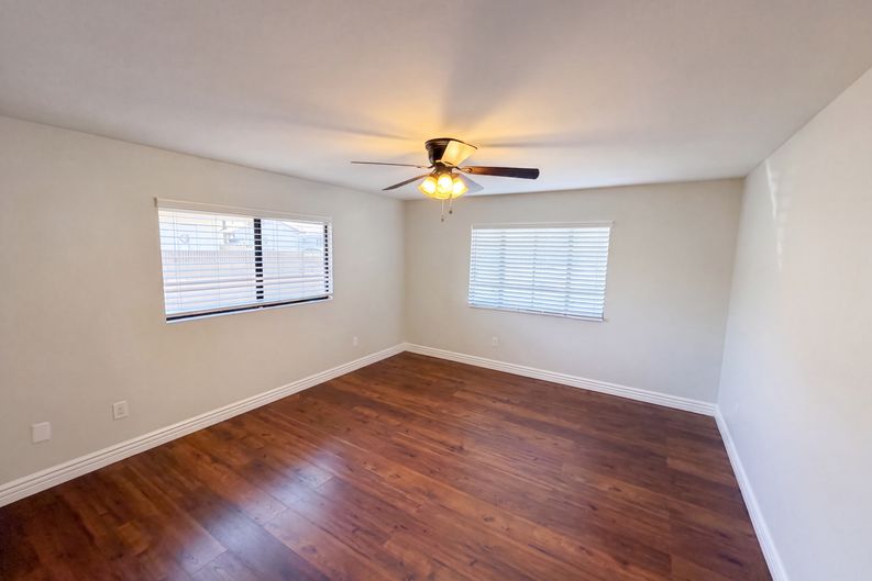 Photo 15 of 24 of 4380 Flightwood Cir, Hemet, CA