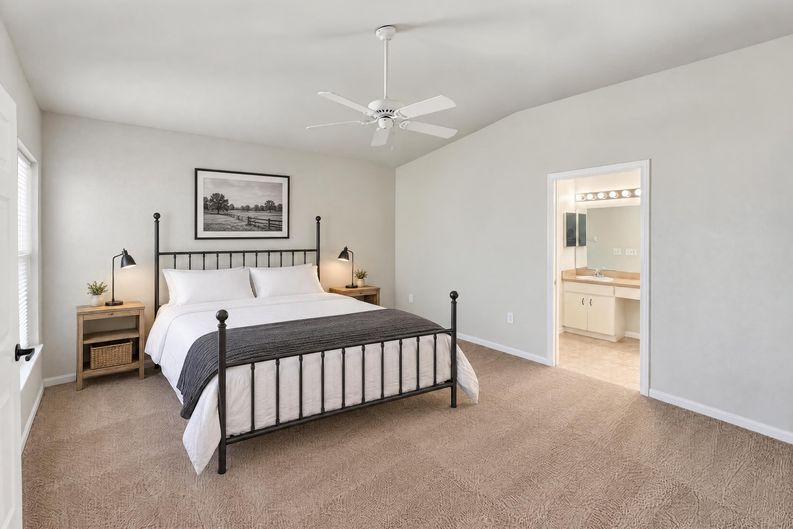 Photo 4 of 21 of 22827 Richardson Ln, Land O Lakes, FL