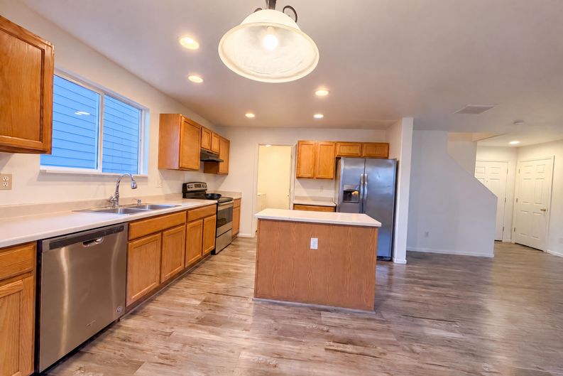 Photo 9 of 22 of 10590 Butte Dr, Longmont, CO