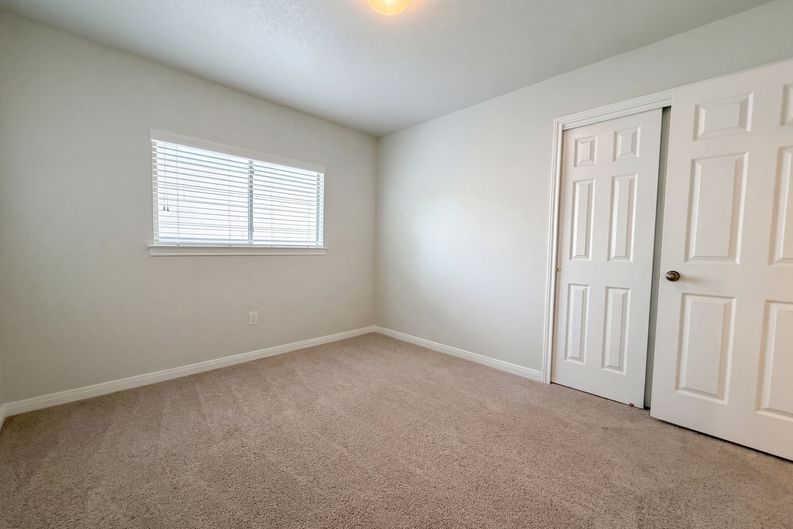 Photo 11 of 17 of 5708 Maxfli Dr, Schertz, TX