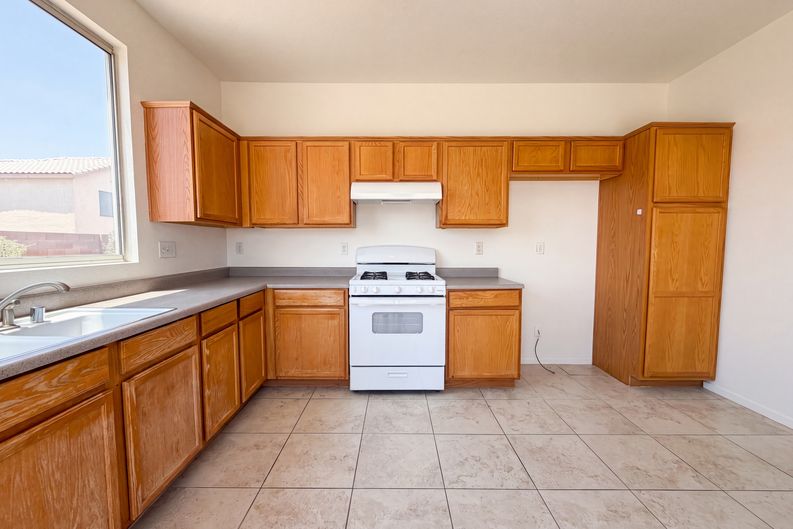 Photo 10 of 22 of 521 Quail Bird Pl, Henderson, NV