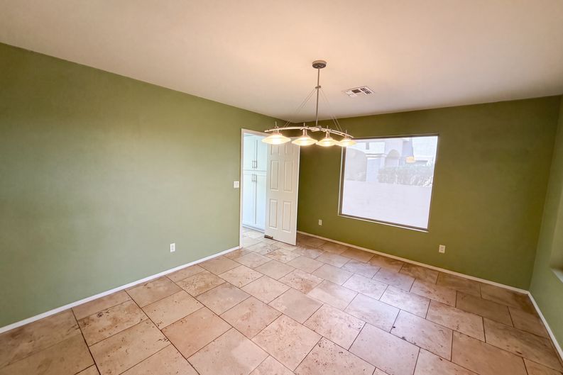 Photo 15 of 28 of 2083 W Arizona Rose Dr, Tucson, AZ