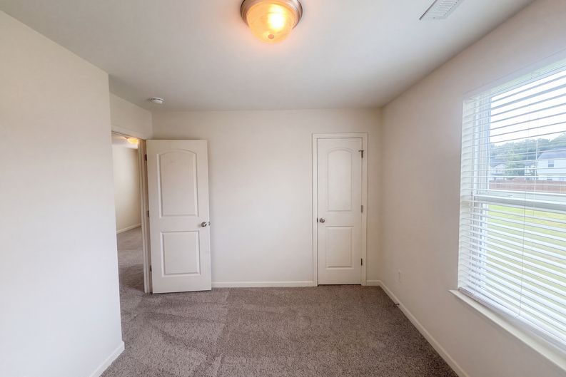 Photo 12 of 22 of 741 Cairn Cir, Burlington, NC