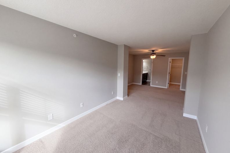 Photo 7 of 25 of 9873 5th Street Ln N, Lake Elmo, MN