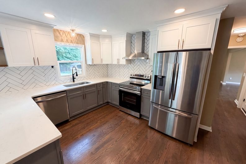 Photo 25 of 38 of 1772 Huntingford Dr, Marietta, GA