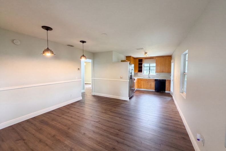 Photo 12 of 38 of 1721 Evergreen St, Kissimmee, FL