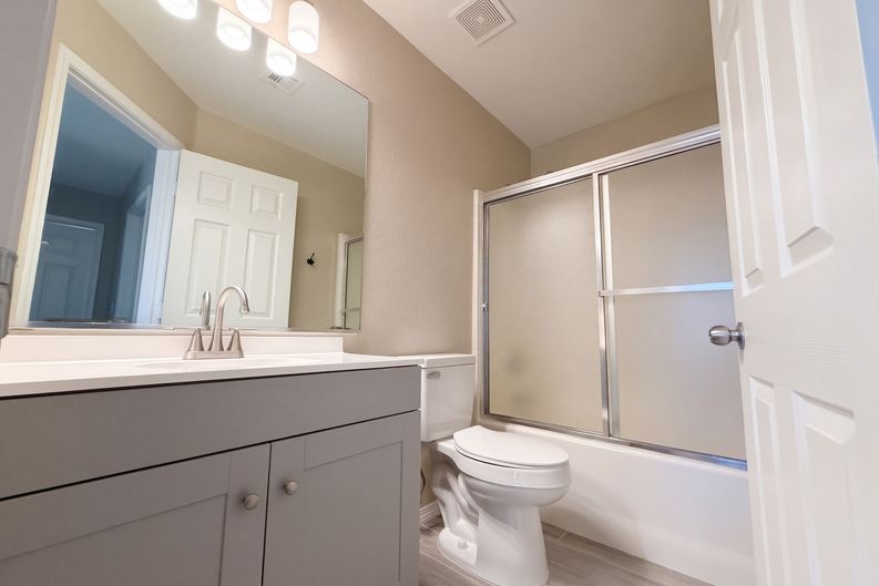 Photo 12 of 19 of 8141 Finch Feather St, Las Vegas, NV