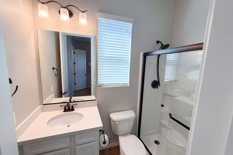 Photo 10 of 55 of 4511 N 93rd Dr, Phoenix, AZ
