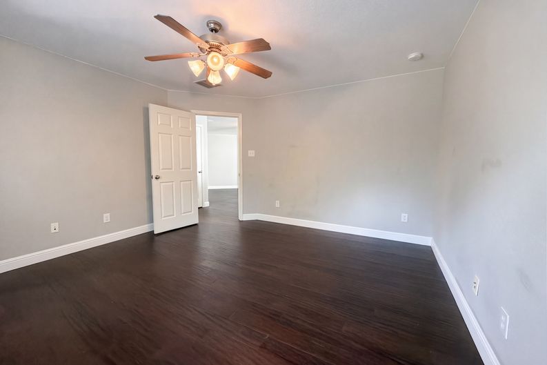 Photo 20 of 29 of 7002 Crockett Ridge Dr, Richmond, TX