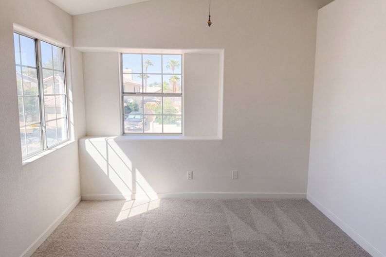 Photo 20 of 41 of 1917 Altivo Dr, Henderson, NV