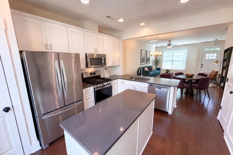 Photo 9 of 26 of 1628 Pat Garrett St, Charlotte, NC
