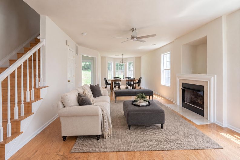 Photo 3 of 17 of 5714 Waverly Lynn Ln, Charlotte, NC