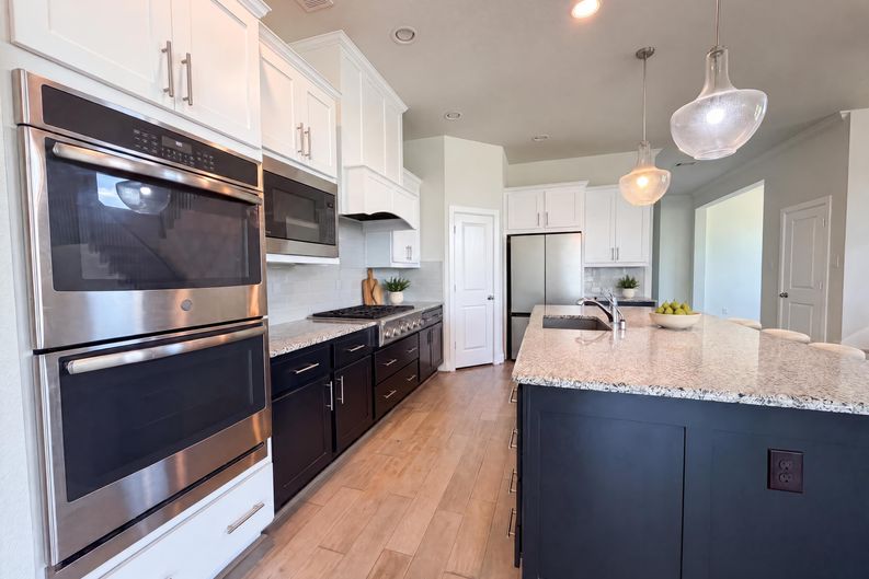 Photo 6 of 21 of 1901 Crested Ridge Rd, Aledo, TX