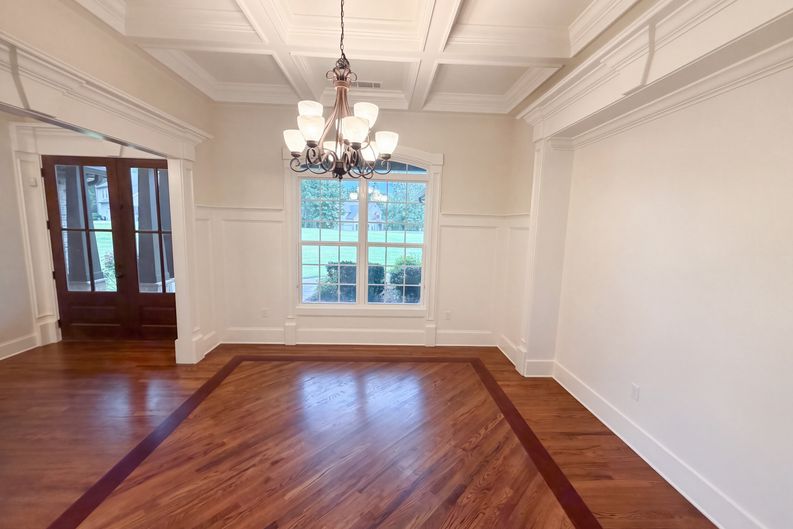 Photo 9 of 27 of 7510 Sunridge Ln, Douglasville, GA