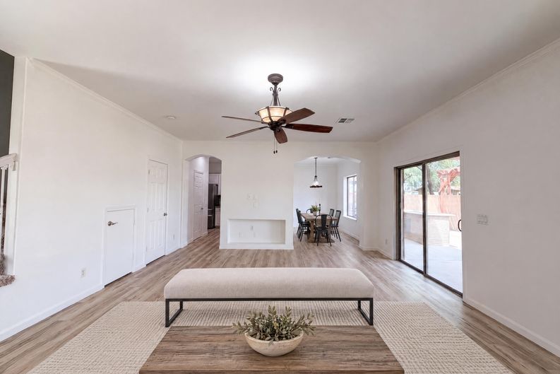 Photo 3 of 31 of 5641 S 10th Dr, Phoenix, AZ