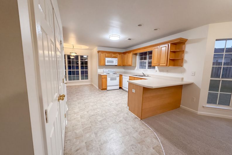Photo 6 of 15 of 210 Hidden Cove Cir, Pelham, AL