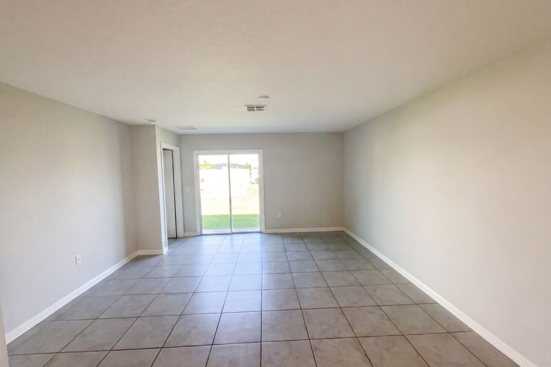 Photo 16 of 24 of 4322 Sunny Creek Pl, Kissimmee, FL