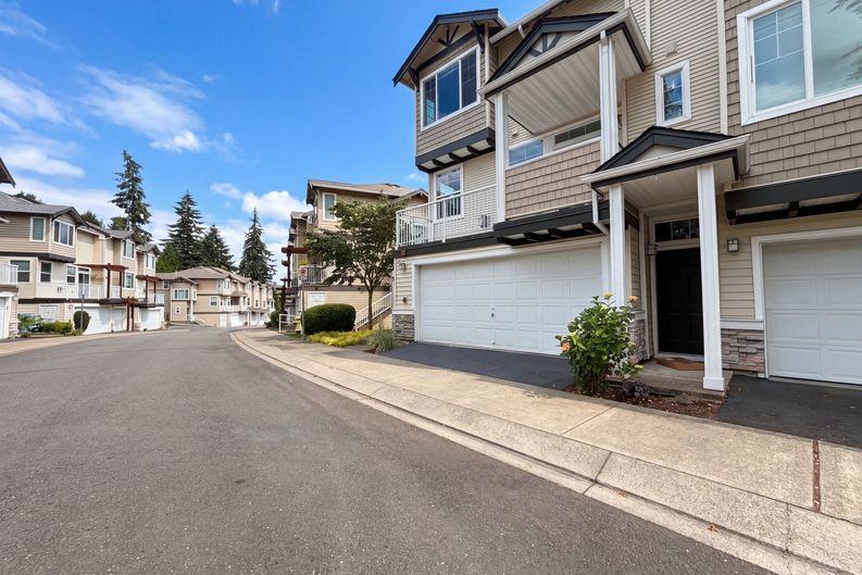 Photo 20 of 26 of 15485 SW Sparrow Loop, Beaverton, OR
