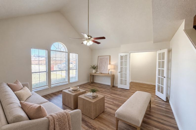 Photo 7 of 30 of 1711 Kennedy Dr, Wylie, TX