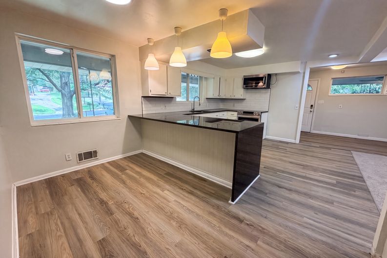 Photo 6 of 19 of 127 Walker Ave, Bessemer, AL