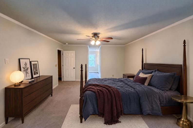 Photo 11 of 22 of 3029 Southampton Cir, Gastonia, NC
