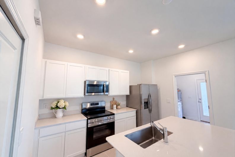 Photo 10 of 27 of 2224 Red Sun St, Apopka, FL