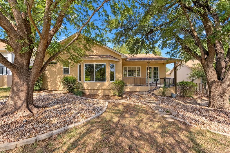 Photo 5 of 17 of 115 Purple Sage Dr, Georgetown, TX