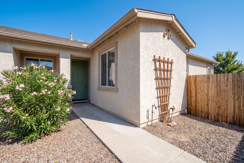Photo 9 of 31 of 1863 Poetic Valley Cir, Henderson, NV