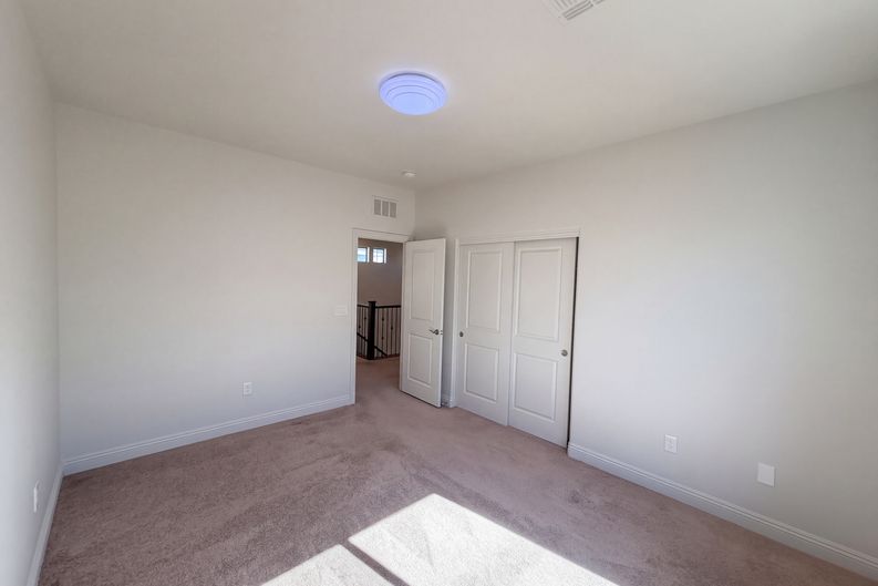 Photo 12 of 30 of 31 Berneri Dr, Las Vegas, NV