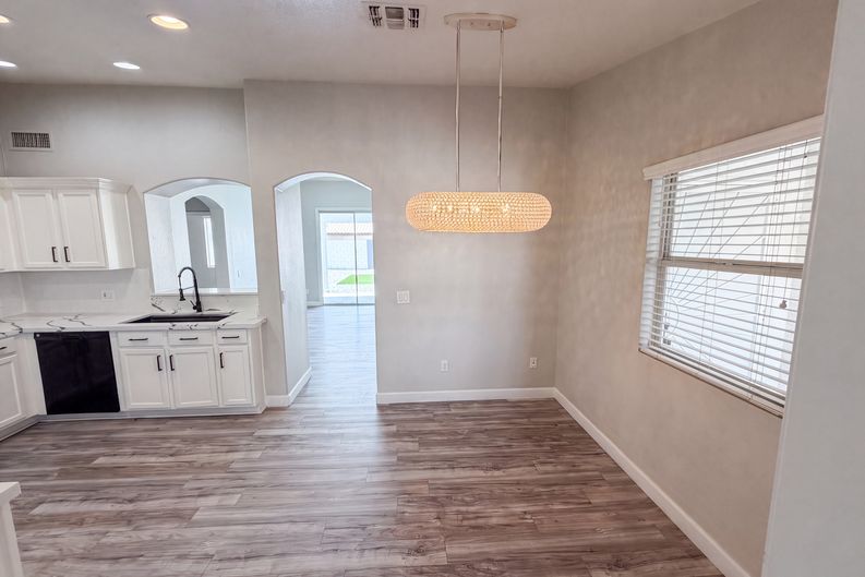 Photo 6 of 30 of 16245 W Tonto St, Goodyear, AZ