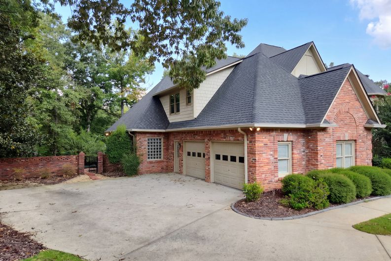 Photo 4 of 45 of 5064 Greystone Way, Hoover, AL