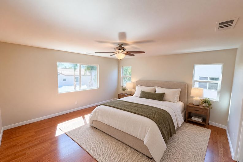 Photo 4 of 26 of 25975 Avenida Classica, Moreno Valley, CA