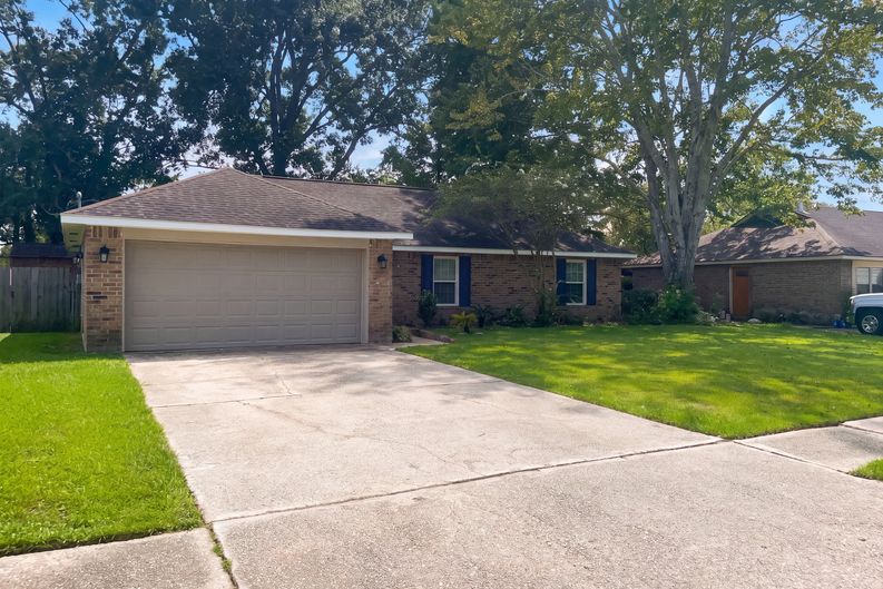 Photo 19 of 23 of 1433 Sunset Dr, Slidell, LA