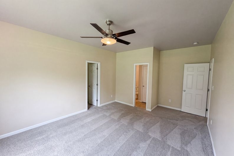 Photo 4 of 16 of 3712 Mayfair Mill Dr, Raleigh, NC