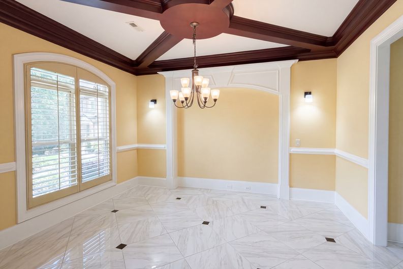 Photo 9 of 41 of 332 Warwick Pl, McDonough, GA